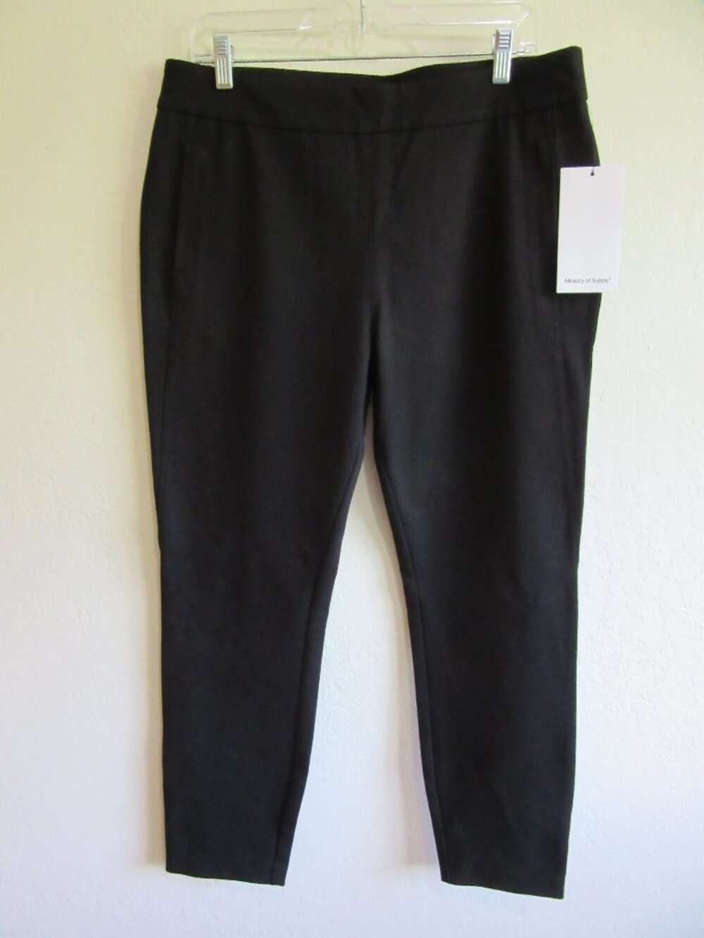 MINISTRY OF SUPPLY Black Women's Fusion L Straight Leg Pant-NWT